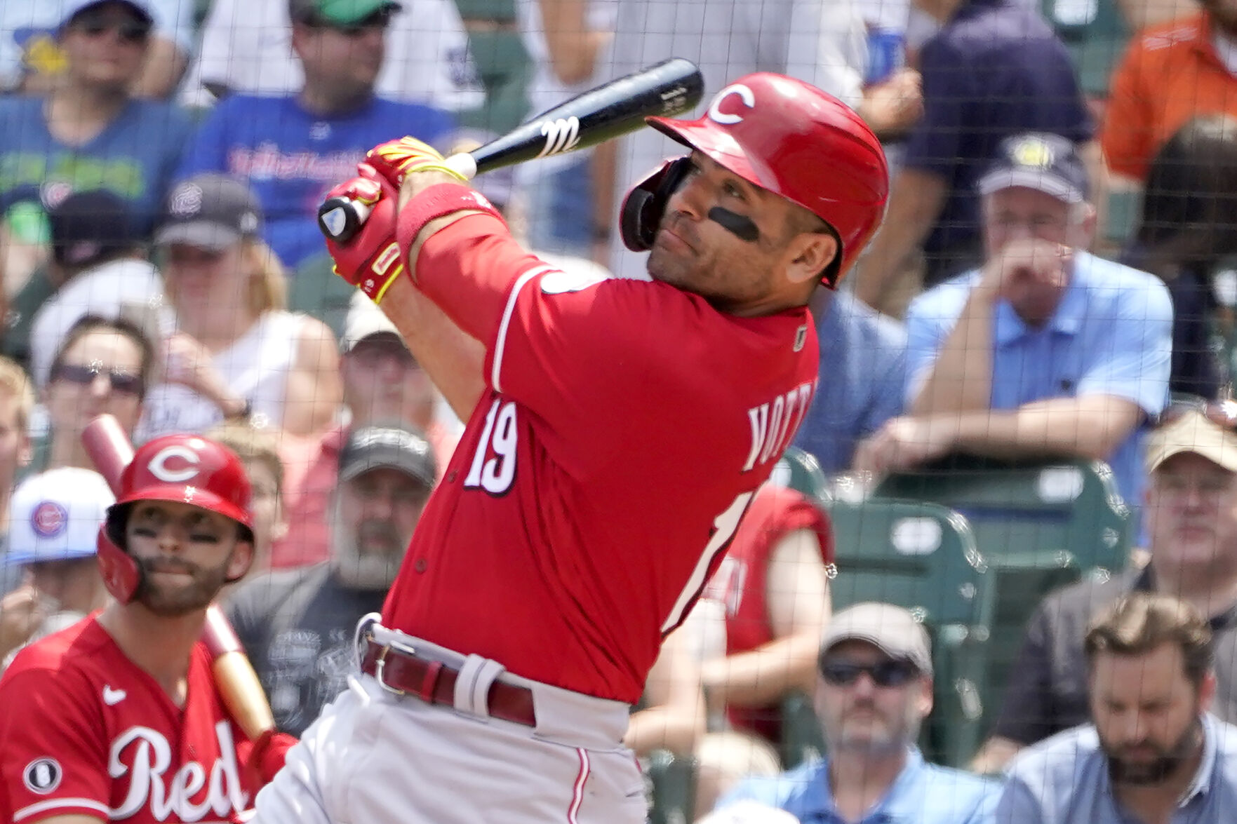Joey Votto hits a home run